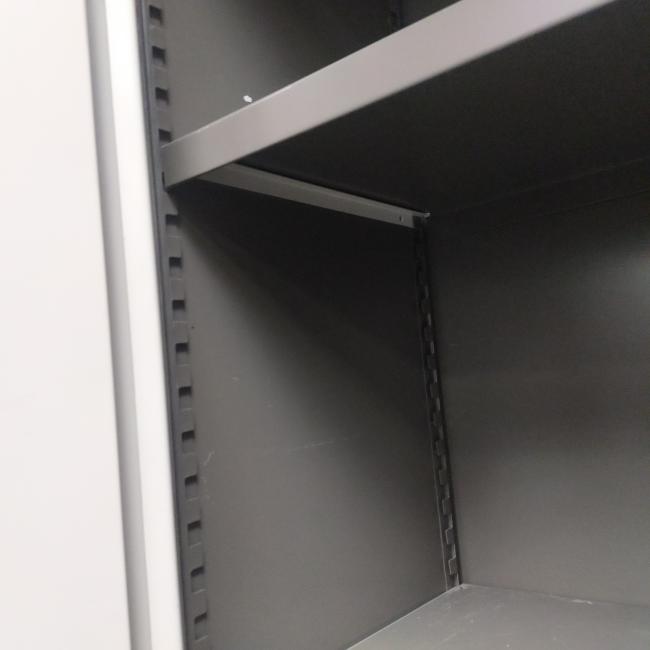  - 1x ahrend stalen 2-deurs werkplaatskast (17)