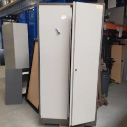  - 1x ahrend stalen 2-deurs werkplaatskast (10)