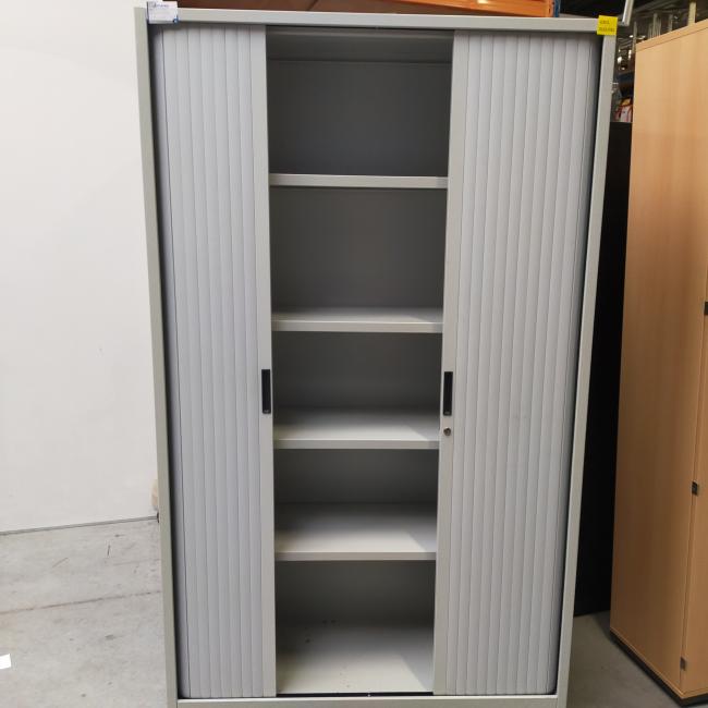  - 1x creme metaal met lichtgrijze roldeuren (4)