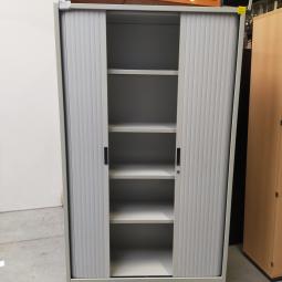  - 1x creme metaal met lichtgrijze roldeuren (4)