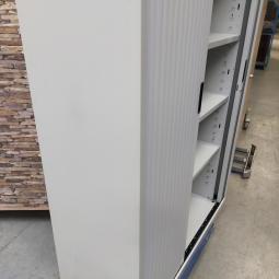  - 1x creme metaal met lichtgrijze roldeuren (10)