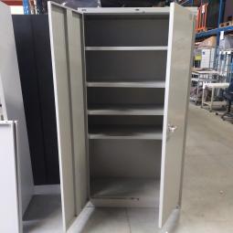  - 1x indistriele stalen kast LIPS zonder slot (10)