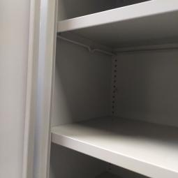  - 1x indistriele stalen kast LIPS zonder slot (13)