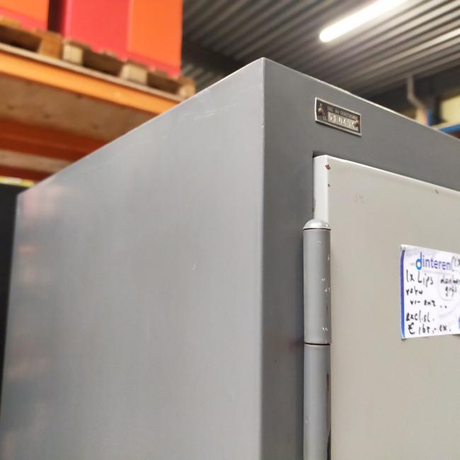  - 1x Lips donkergrijs (5)