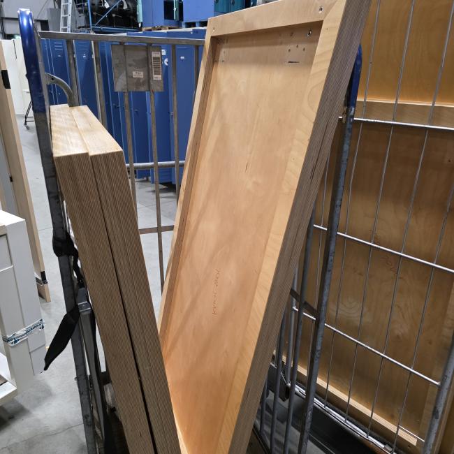  - dikke multiplex bladen 56 mm dik  2x160 en 9x120 en 5x150 cm  (3)