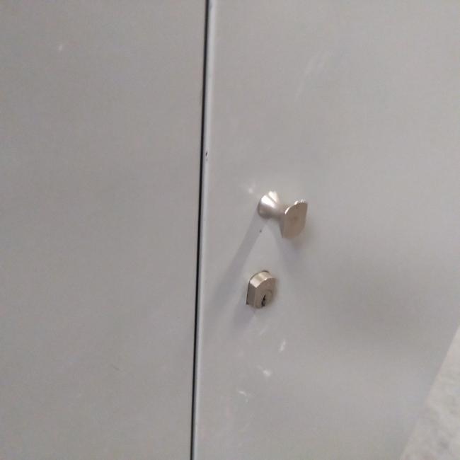  - set 3x Lips stalen werkplaatskasten intensief gebruikt met div gebruikssporen en lakschade (3)