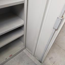  - set 3x Lips stalen werkplaatskasten intensief gebruikt met div gebruikssporen en lakschade (8)