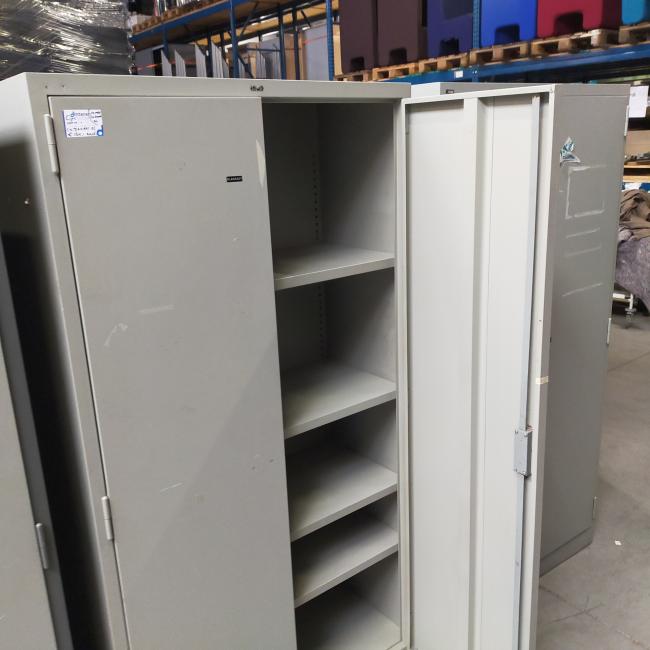  - set 3x Lips stalen werkplaatskasten intensief gebruikt met div gebruikssporen en lakschade (10)