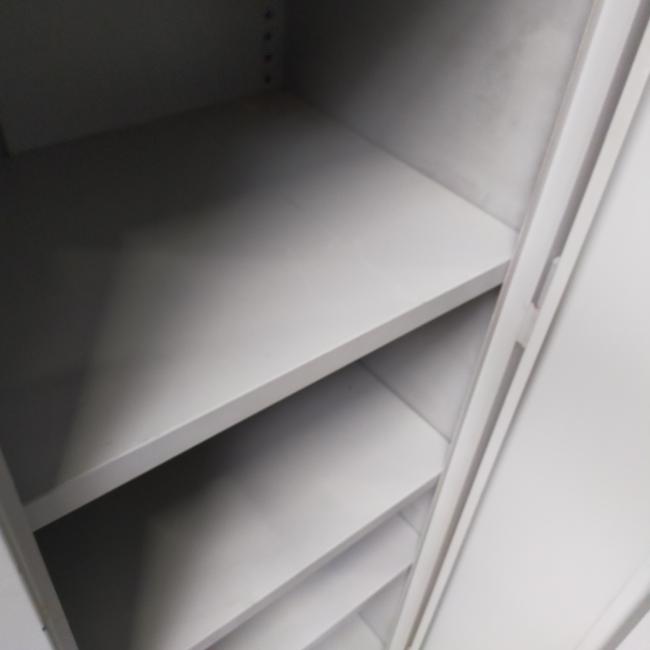  - set 3x Lips stalen werkplaatskasten intensief gebruikt met div gebruikssporen en lakschade (11)