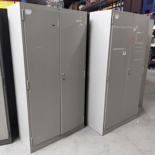  - set 3x Lips stalen werkplaatskasten intensief gebruikt met div gebruikssporen en lakschade (13)