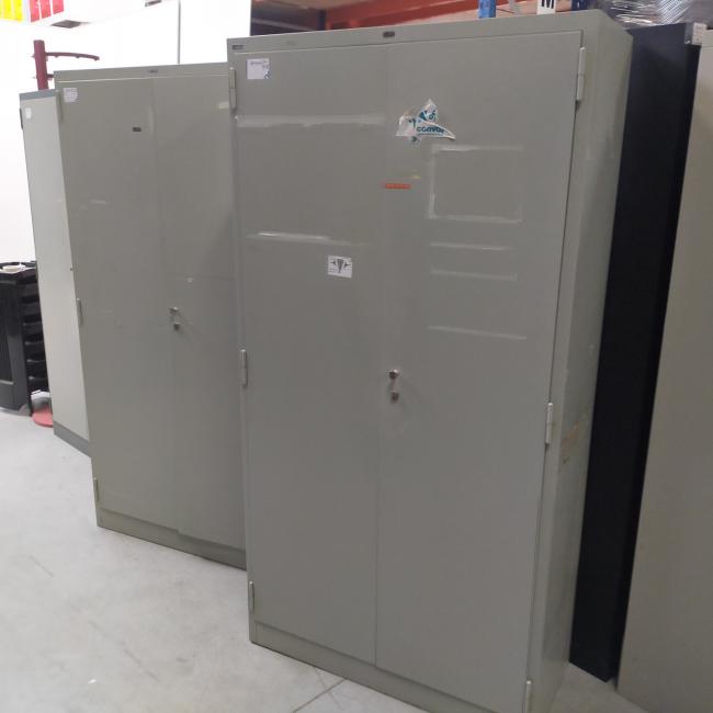  - set 3x Lips stalen werkplaatskasten intensief gebruikt met div gebruikssporen en lakschade (16)