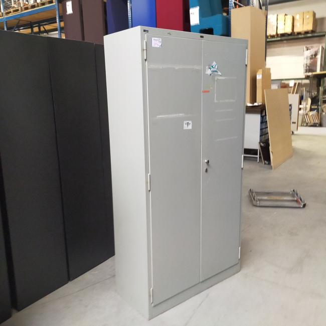  - set 3x Lips stalen werkplaatskasten intensief gebruikt met div gebruikssporen en lakschade (21)