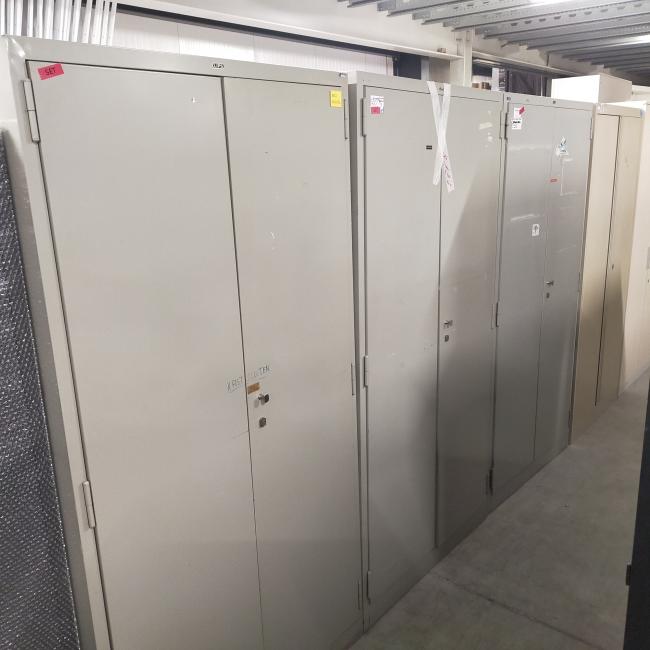  - set 3x Lips stalen werkplaatskasten intensief gebruikt met div gebruikssporen en lakschade (27)