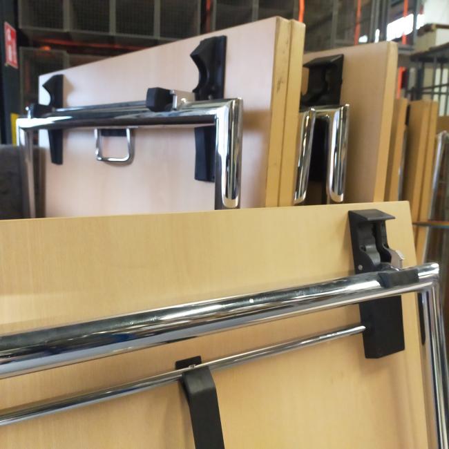  - partij zeer degelijke BRUNNER inklapbare tafels, klaptafels  (23)