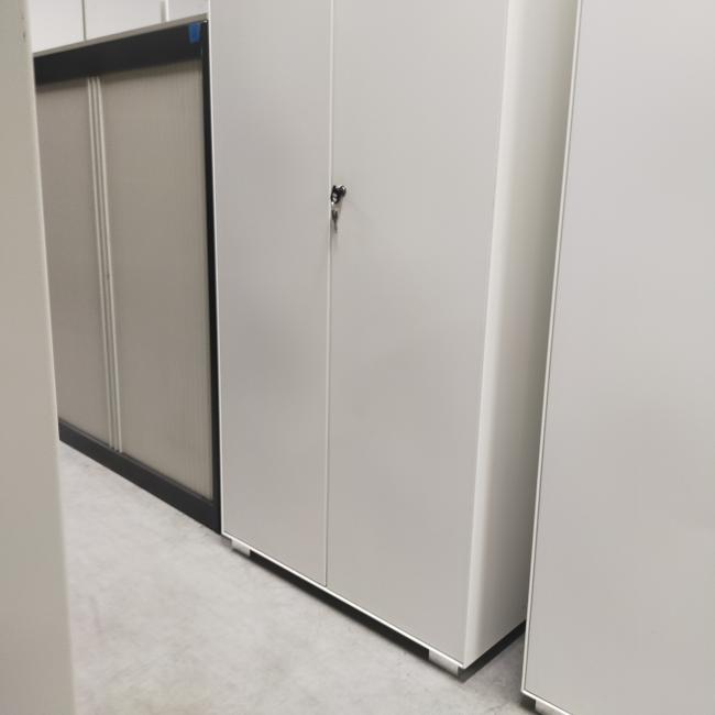  - partij witte metalen 2-deurs kantoorkasten incl sleutels nieuwstaat!! (18)