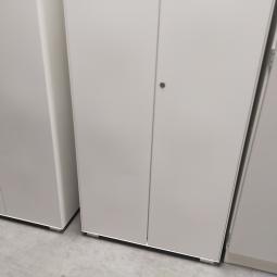  - partij witte metalen 2-deurs kantoorkasten incl sleutels nieuwstaat!! (19)