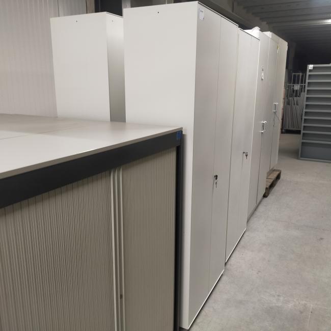  - partij witte metalen 2-deurs kantoorkasten incl sleutels nieuwstaat!! (29)