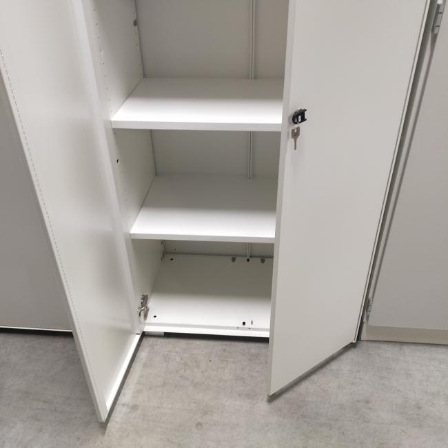  - partij witte metalen 2-deurs kantoorkasten incl sleutels nieuwstaat!! (40)