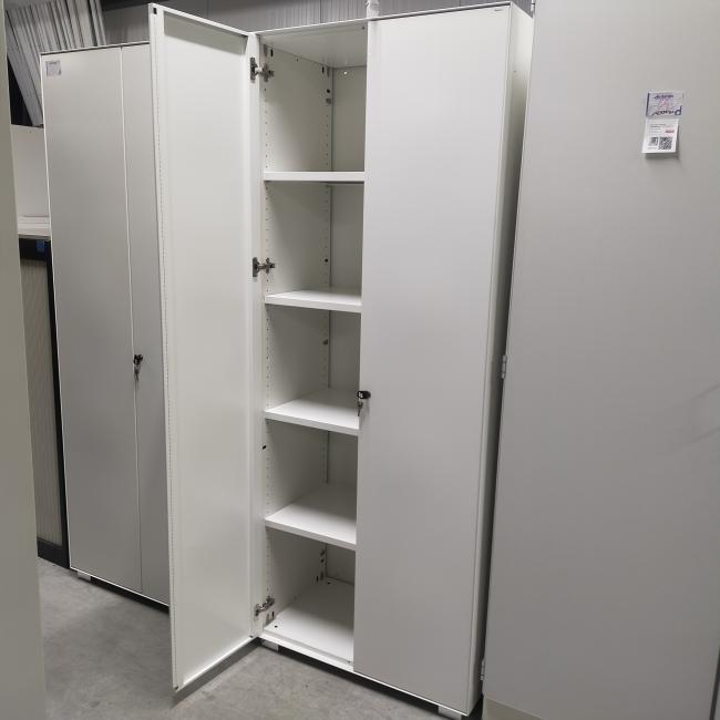  - partij witte metalen 2-deurs kantoorkasten incl sleutels nieuwstaat!! (41)