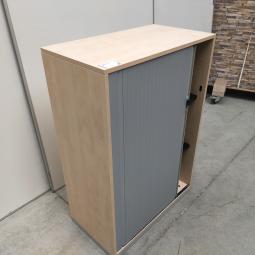  - 1x steelcase ahrend houtkleur met grijze kunststof roldeur en 2x zwarte ihv metalen schappen (4)