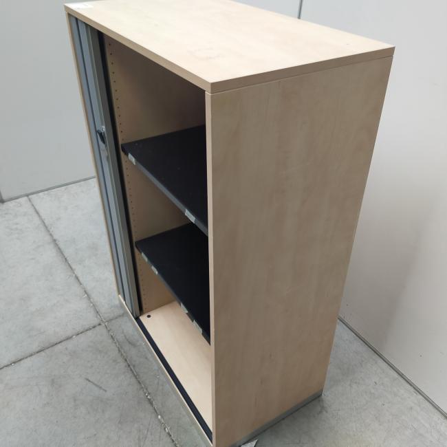  - 1x steelcase ahrend houtkleur met grijze kunststof roldeur en 2x zwarte ihv metalen schappen (10)