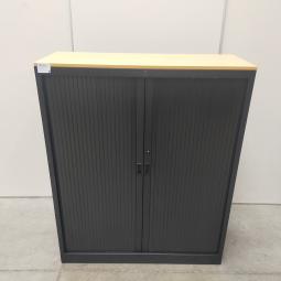  - 179,- pst 3x schaffenburg zwart met beuken kleur blad 148x120x45 cm zonder sleutels en 3x ihv schappen per kast (13)