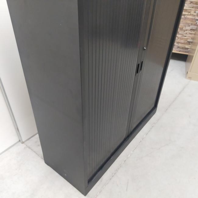  - 179,- pst 3x schaffenburg zwart met beuken kleur blad 148x120x45 cm zonder sleutels en 3x ihv schappen per kast (14)