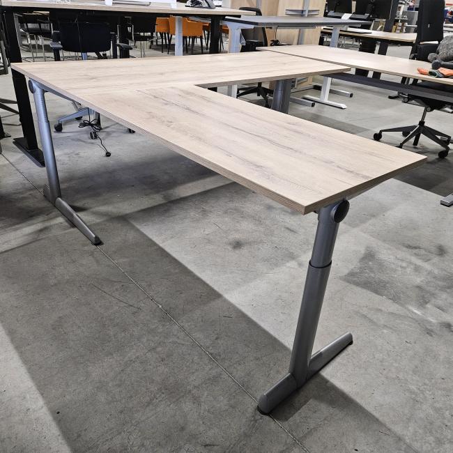  - 2025-12-18 11.43.21