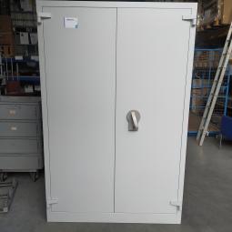  - 1x Sistec dikwandige brandvertragende kluiskast met 1x baardsleutel en 4 ihv metalen schappen (3)