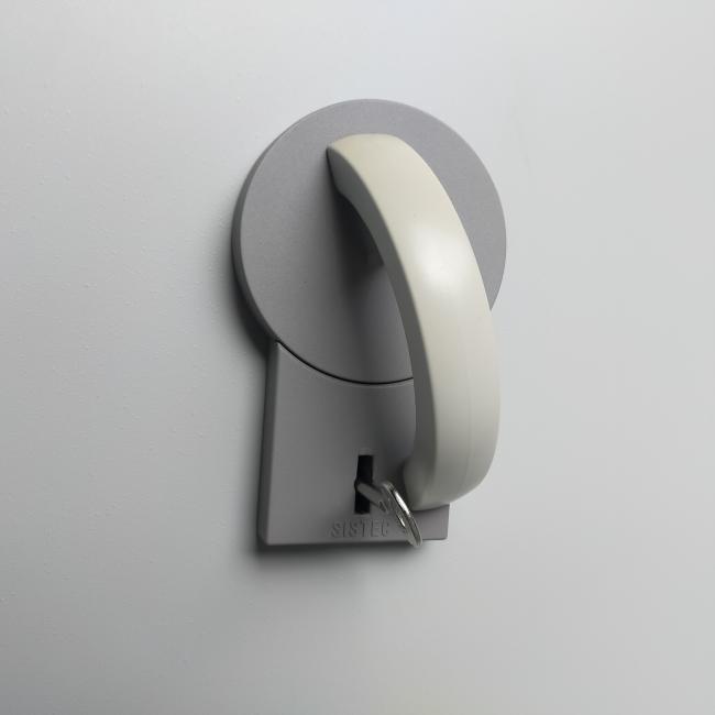  - 1x Sistec dikwandige brandvertragende kluiskast met 1x baardsleutel en 4 ihv metalen schappen (8)