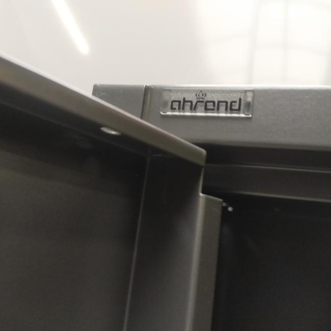  - ahrend antraciet grijs met 1 sleutel (11)