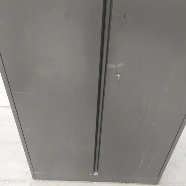  - ahrend antraciet grijs met 1 sleutel (17)