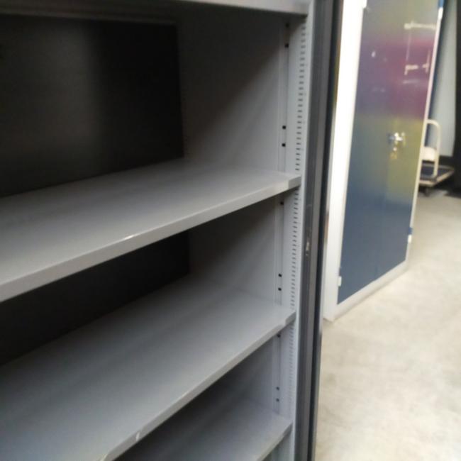  - ahrend zwart 1x (9)