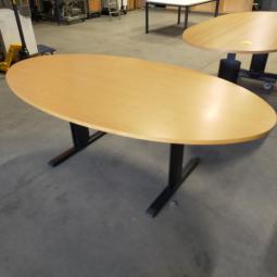 - Choreo antraciet metalen frame ihv met schroeven demontabel met ovaal beuken kleur houten blad (17)