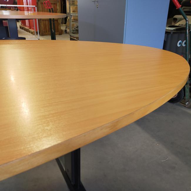  - Choreo antraciet metalen frame ihv met schroeven demontabel met ovaal beuken kleur houten blad (27)