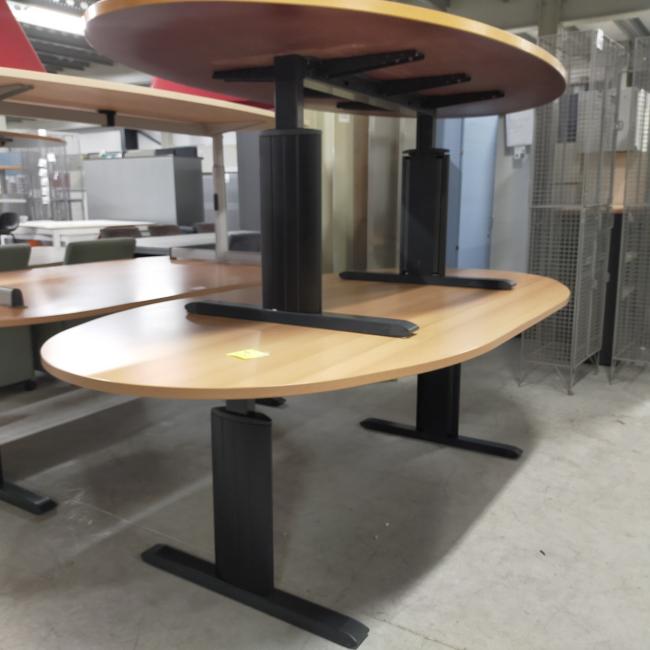  - Choreo antraciet metalen frame ihv met schroeven demontabel met ovaal beuken kleur houten blad (225)