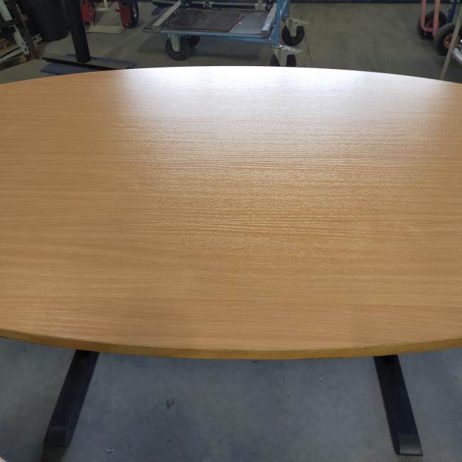  - Choreo antraciet metalen frame ihv met schroeven demontabel met ovaal beuken kleur houten blad (5)