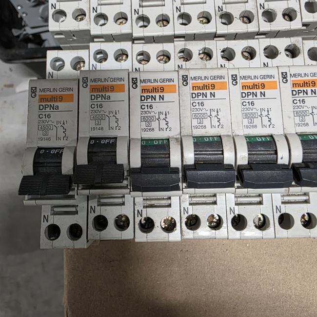  - 14X  C16  2-POLIG (1)