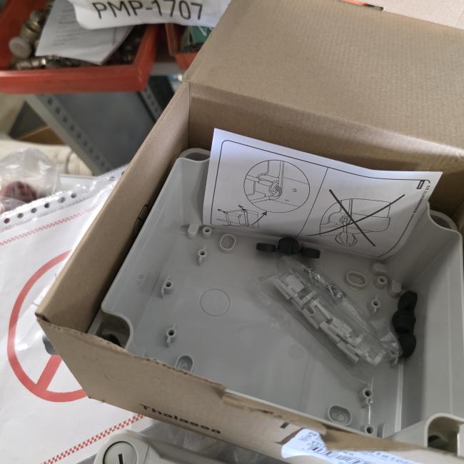  - grote lasdozen THALASSA 192X164X105 MM SCHNEIDER  IP 66 SAREL  (4)