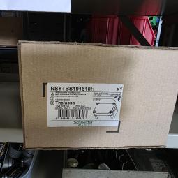  - grote lasdozen THALASSA 192X164X105 MM SCHNEIDER  IP 66 SAREL  (1)