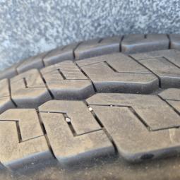  - 3x continental vancoCamper  215-70-R15 CP  109R   7-9 mm (9)