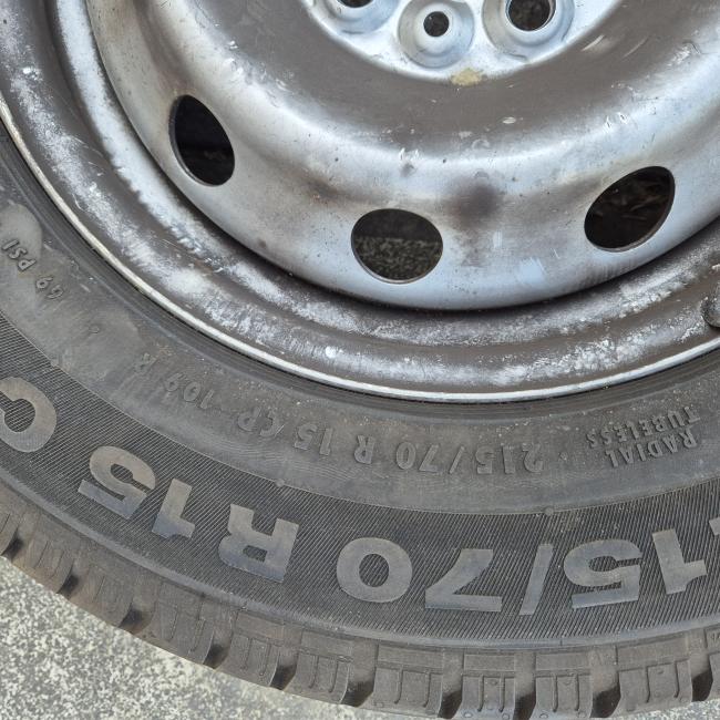  - 3x continental vancoCamper  215-70-R15 CP  109R   7-9 mm (12)