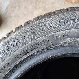  - 4x goodyear winterbanden 215-55-R16  93 H  (4)