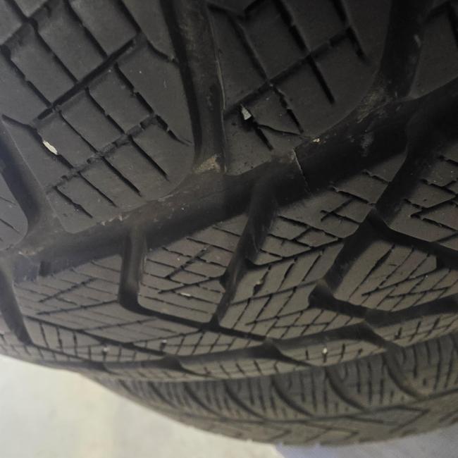  - banden VW TIQUAN 215-65-R17 99H (7)