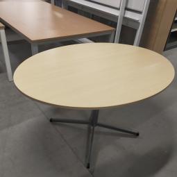  - klein ovaal houten blad licht beuken kleur en antraciet stalen poot (17)