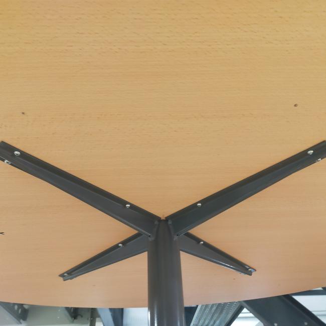  - klein ovaal houten blad licht beuken kleur en antraciet stalen poot (25)