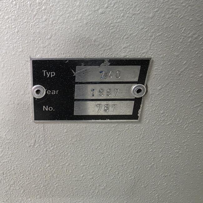  - kleine degelijke kluis afm 75x54x55 cm hxbxd   (7)