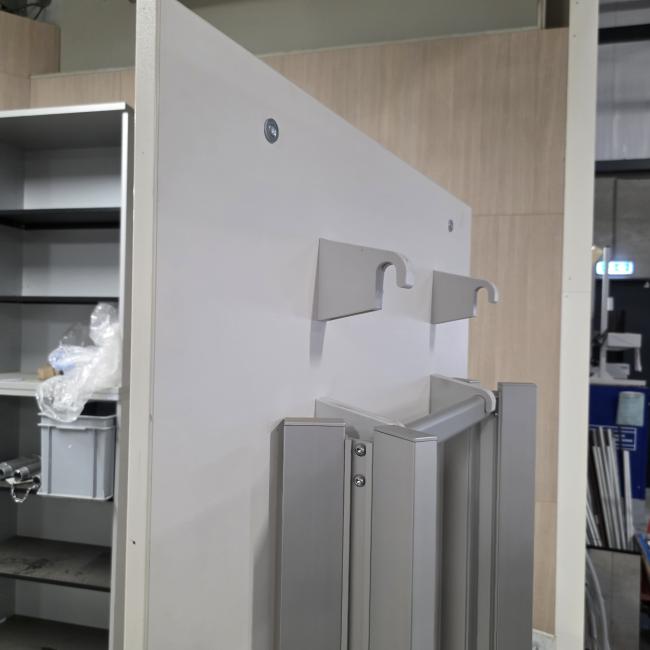  - verrijdbaar whitebord 110x70 cm ihv 185-200 cm (5)