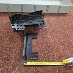  - partij metalen hoekprofielen hoeklijn  135x60x40 mm  dikte 2 mm (3)