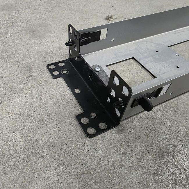  - kabelgoot + bevestiging afm 110x13x5 cm  (4)